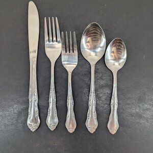 Hanford Forge Stainless Steel Flatware Floral Design Set of 5 Pieces